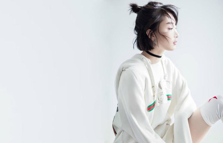 传统农业中的兄弟换麦子